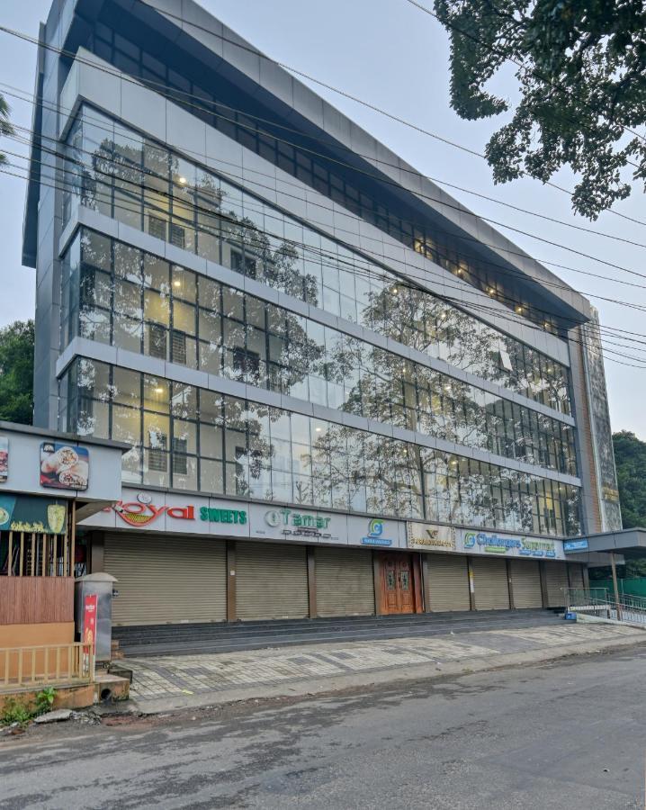Perumayan Arcade Kochi Bagian luar foto